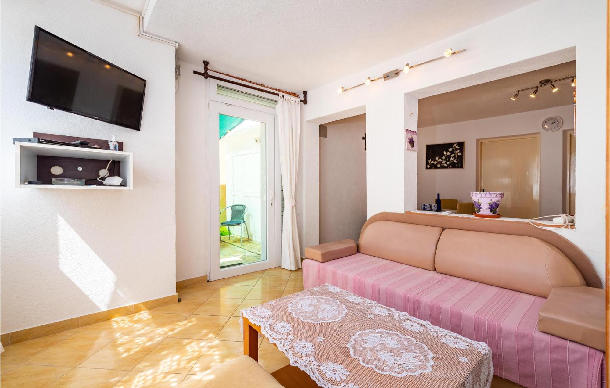Beautiful Apartment In Vir With Wifi Exterior photo